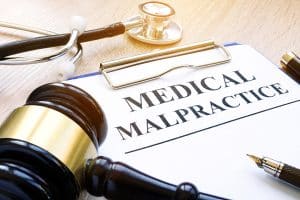 For Victims of Medical Malpractice, Choosing the Right Lawyer Matters
